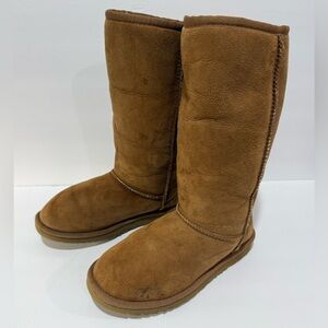 UGG CLASSIC TALL BOOTS FOR WOMEN’S SIZE 5